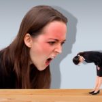 厚生労働省が「悪質クレーム」から働き手を守る為企業が取り組むべき対策を指針でまとめる方針を明らかに