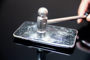 【浮気調査】スマホは浮気証拠の宝庫